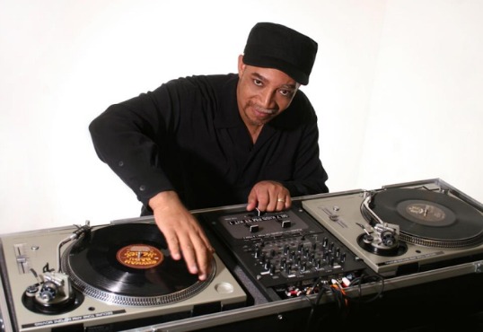 Opbevares i køleskab onsdag månedlige Kool DJ Red Alert Celebrates 25 Years on Air | 206 Zulu